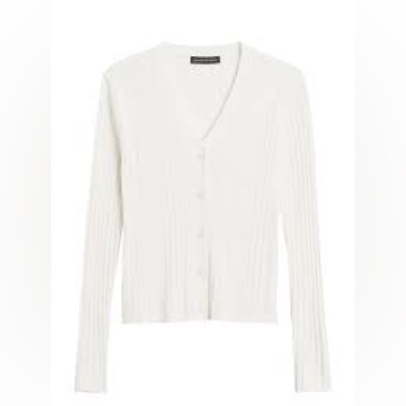 Banana Republic Sweaters - Banana Republic ribbed cardigan